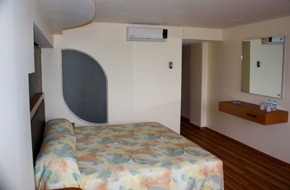 Hotel Oslo Meksyk Zewnętrze zdjęcie